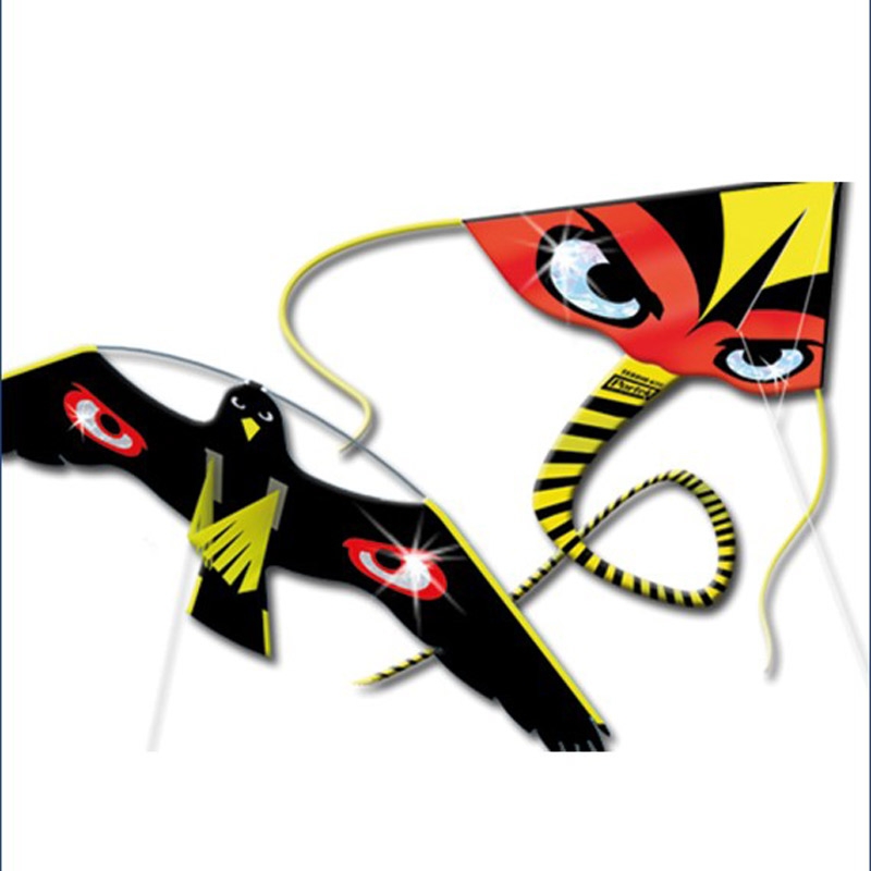 Twin - Terror Kite en Terror Hawk 7 meter Twin - Terror Kite en Terror Hawk 7 meter