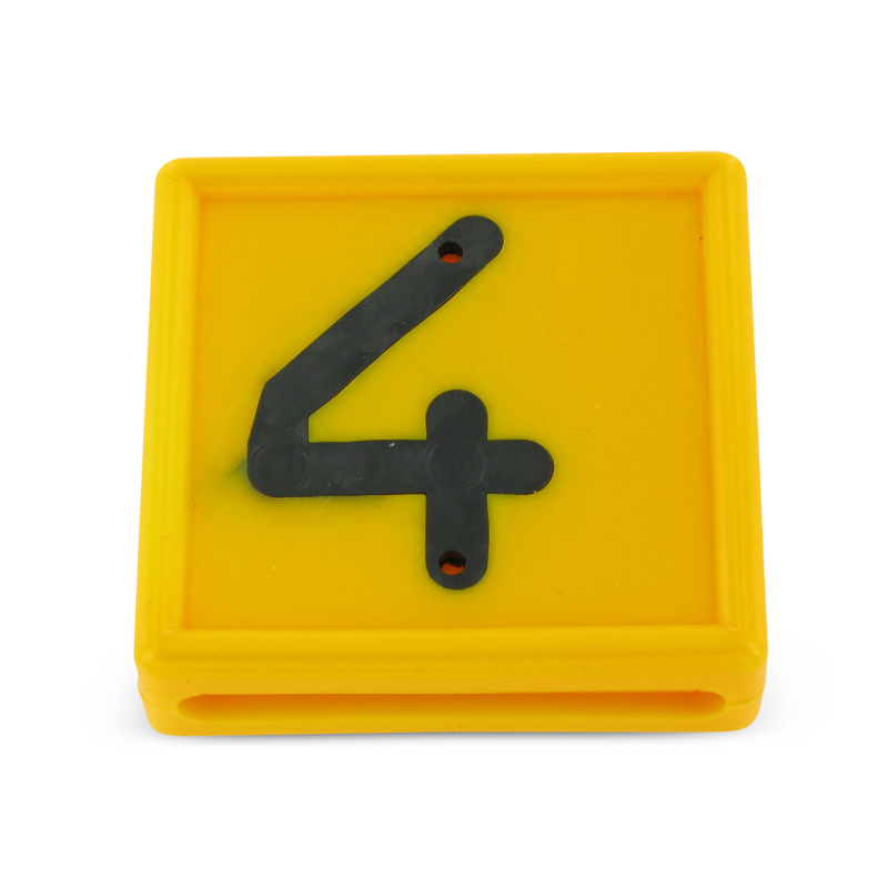 Kokernummerblokje geel/zwart nr. 4